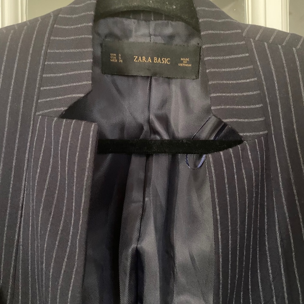 Zara Basic Peplum Blazer ,Size Small - image 7